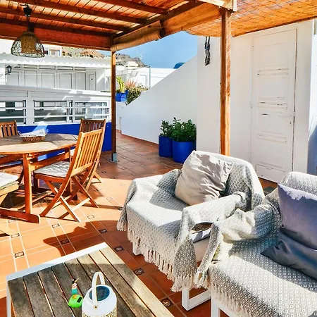 Casa Vivienne Perfectly Located With Roof Terrace In & Marina Gran Canaria